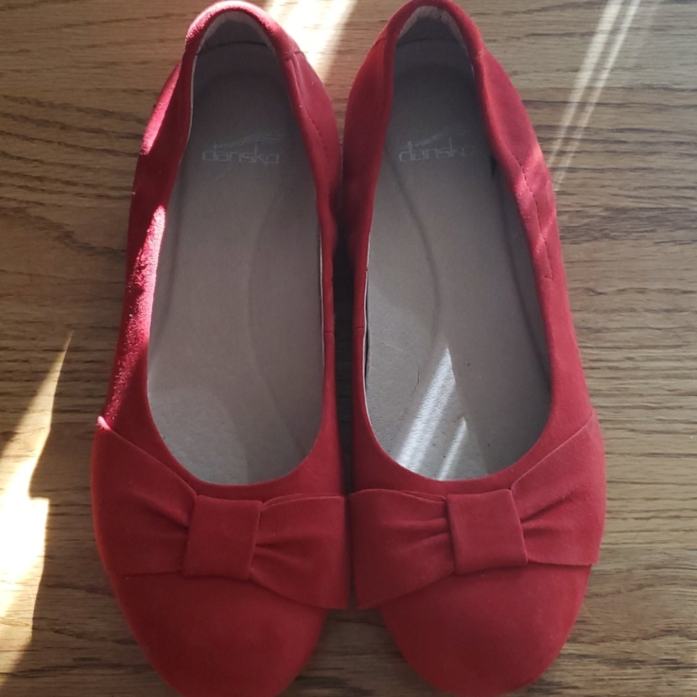 Dansko Flats